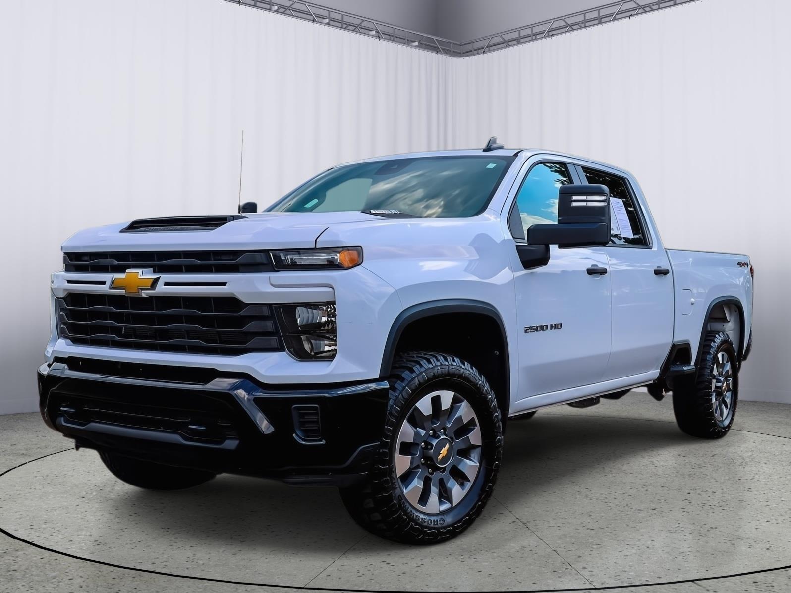  2024 Chevrolet Silverado 2500HD Custom Crew Cab 4WD   