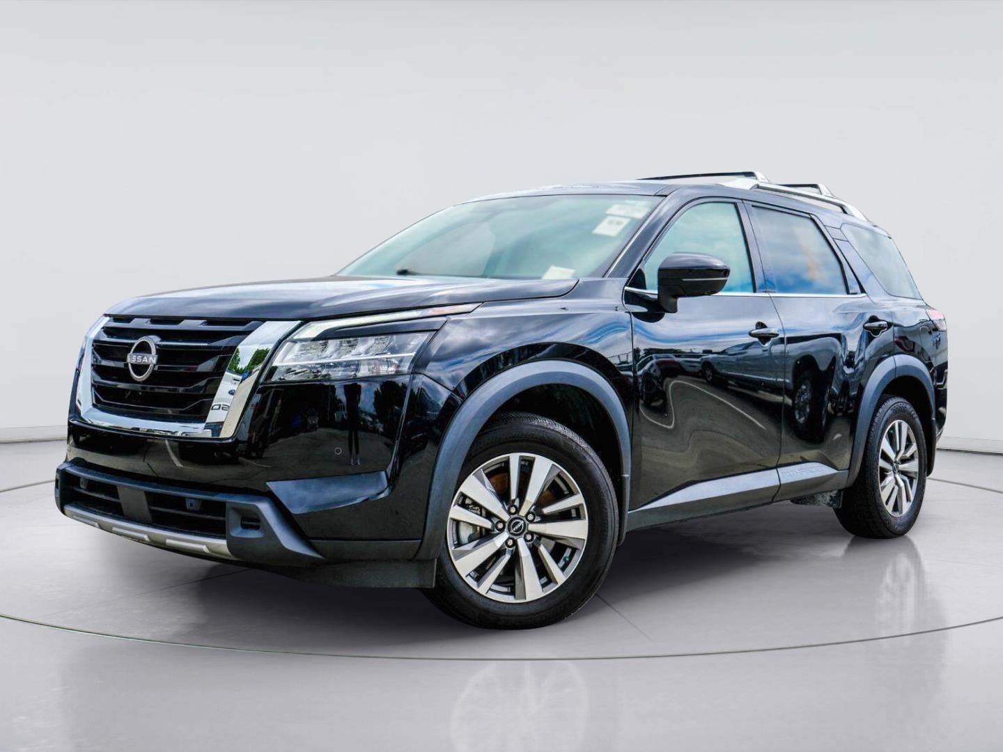 2023 Nissan Pathfinder SL FWD
