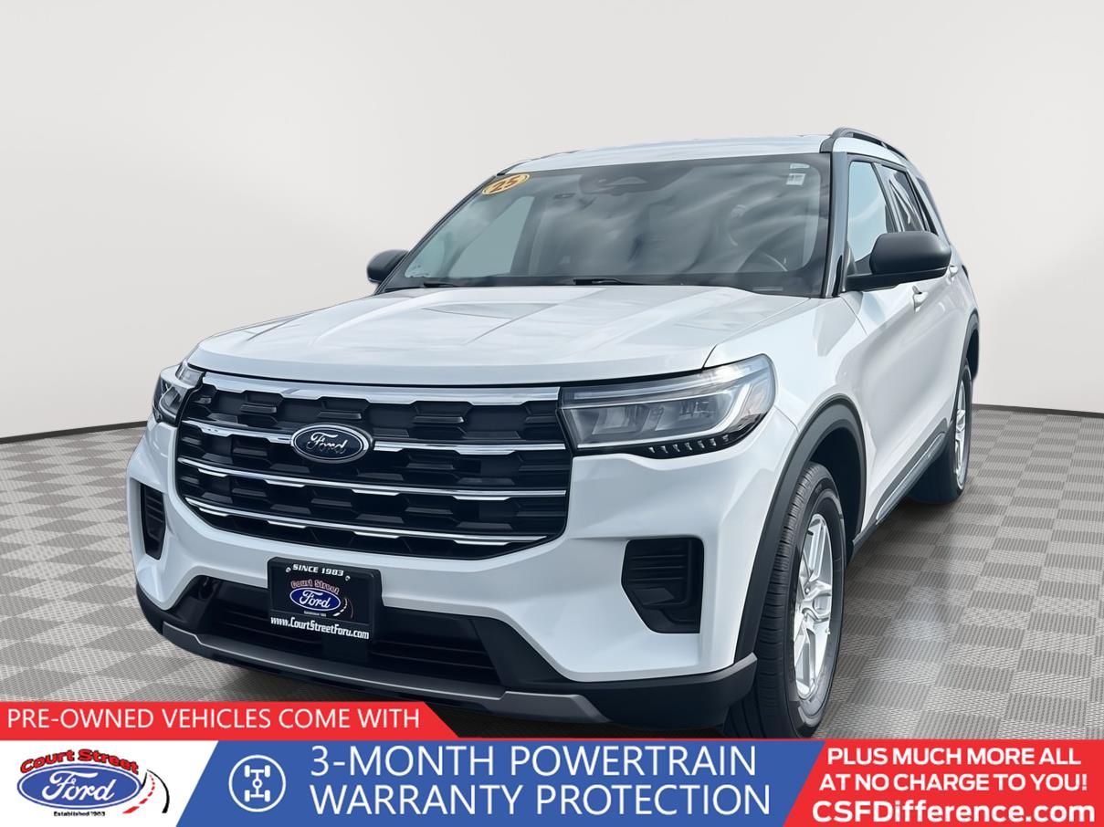 2025 Ford Explorer Active's photo