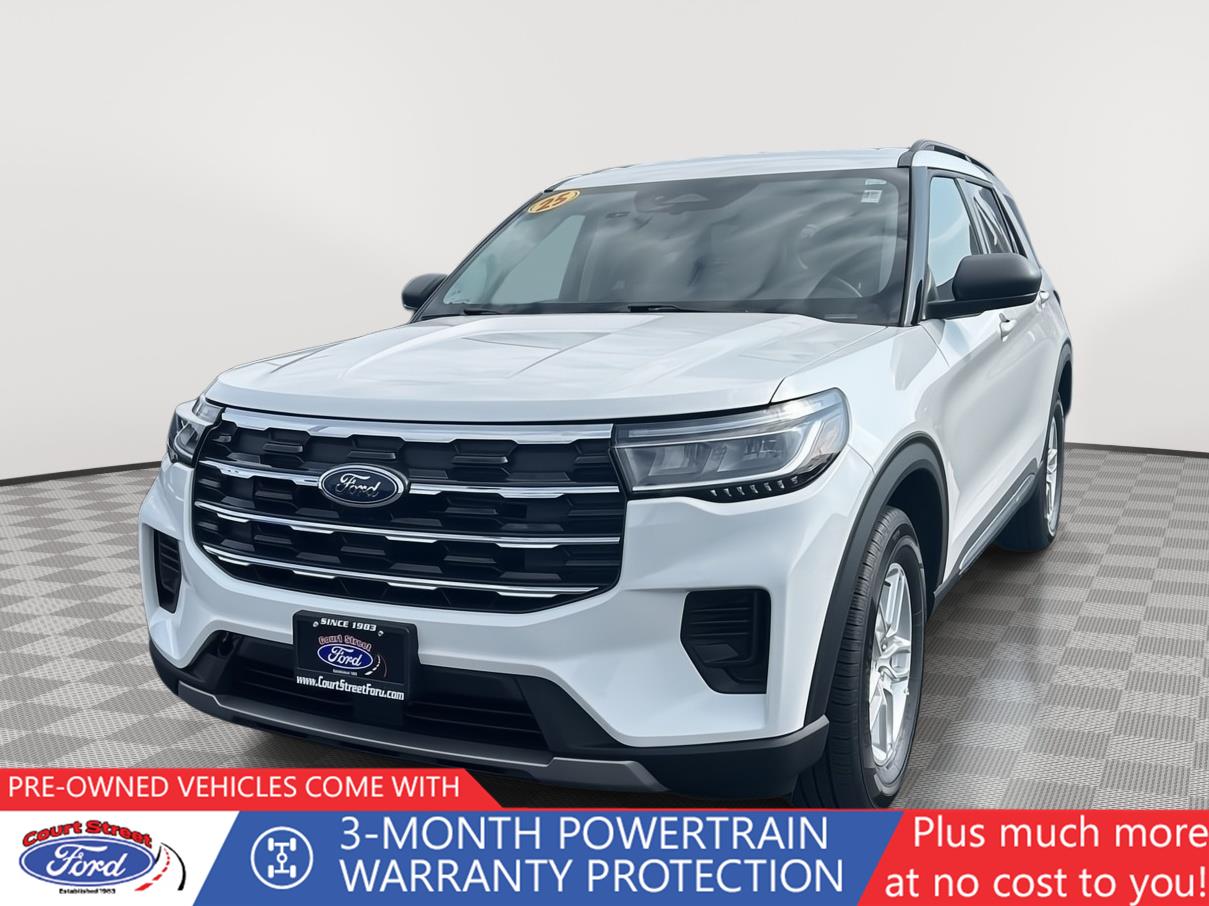 2025 Ford Explorer Active's photo