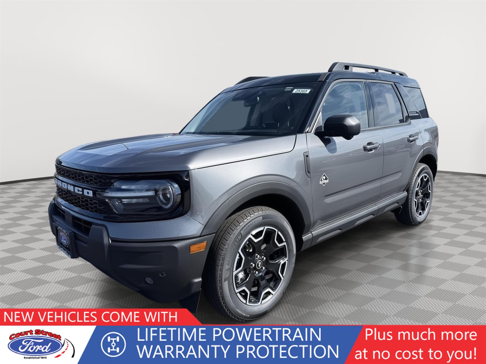 2025 Ford Bronco Sport Outer Banks's photo