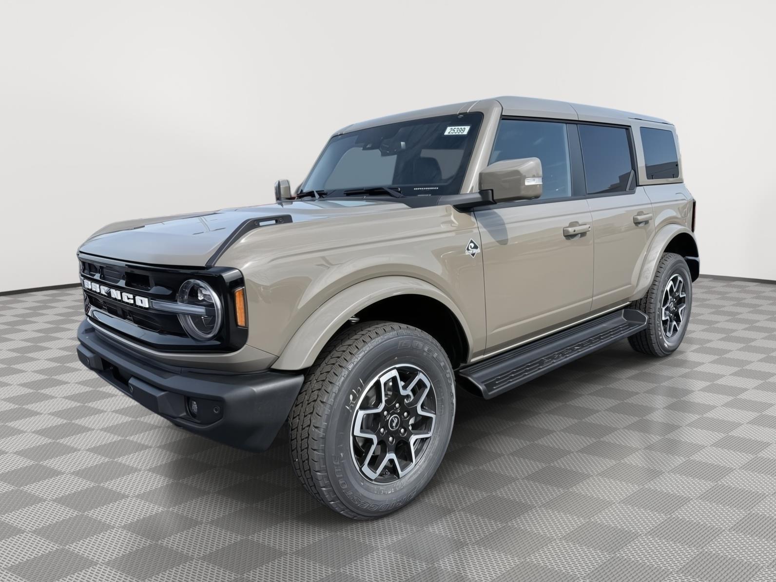 2025 Ford Bronco Outer Banks's photo