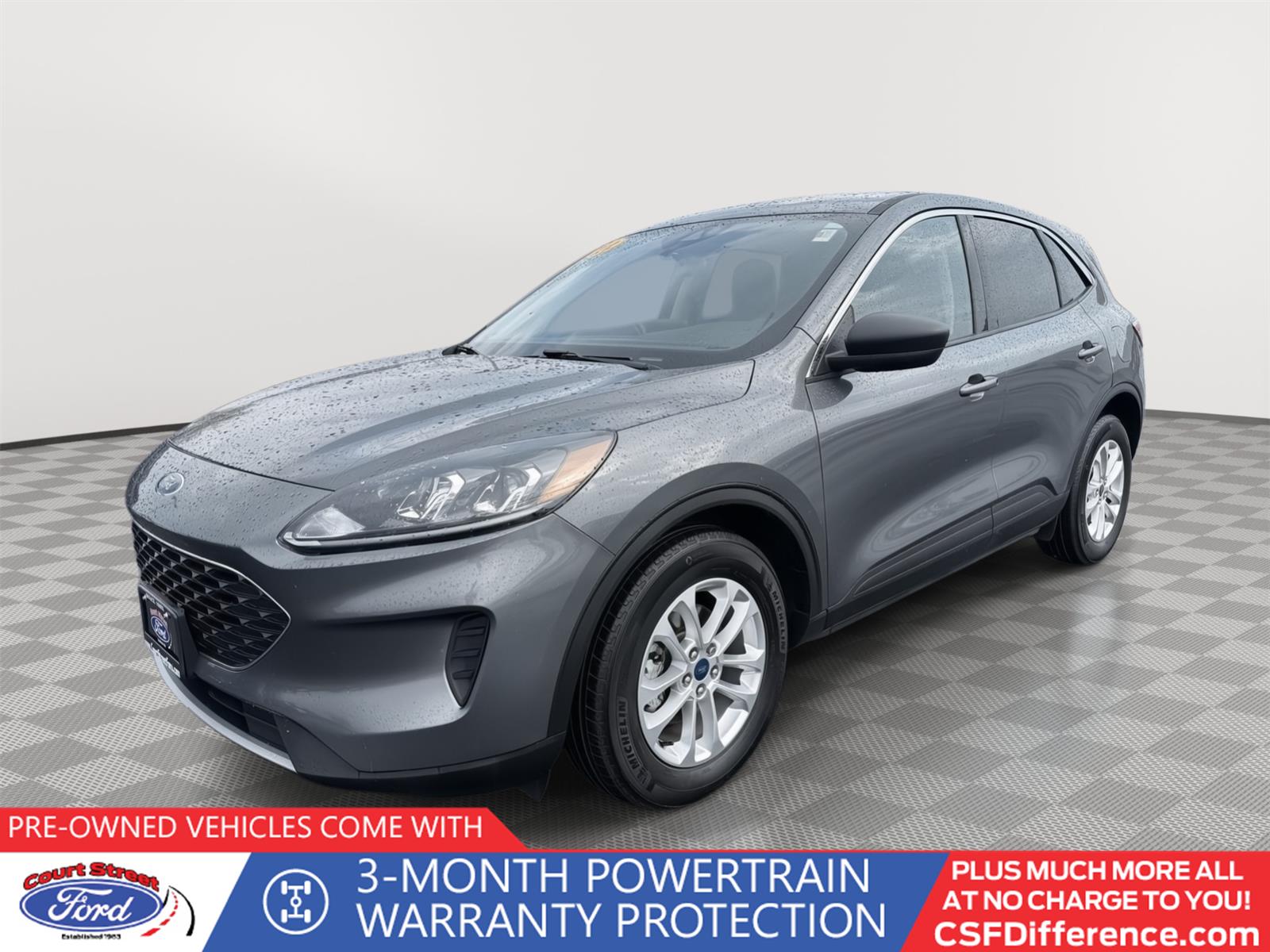 2022 Ford Escape SE Hybrid's photo