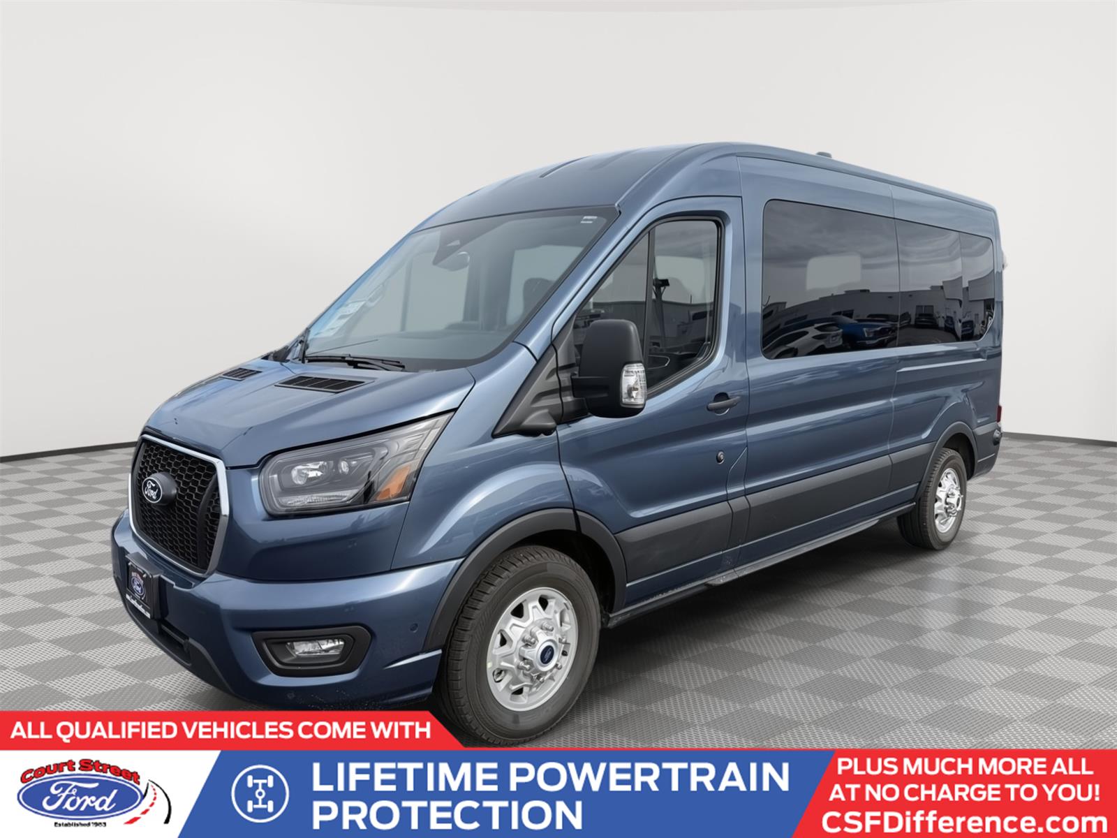2026 Ford Transit Passenger Wagon XLT's photo