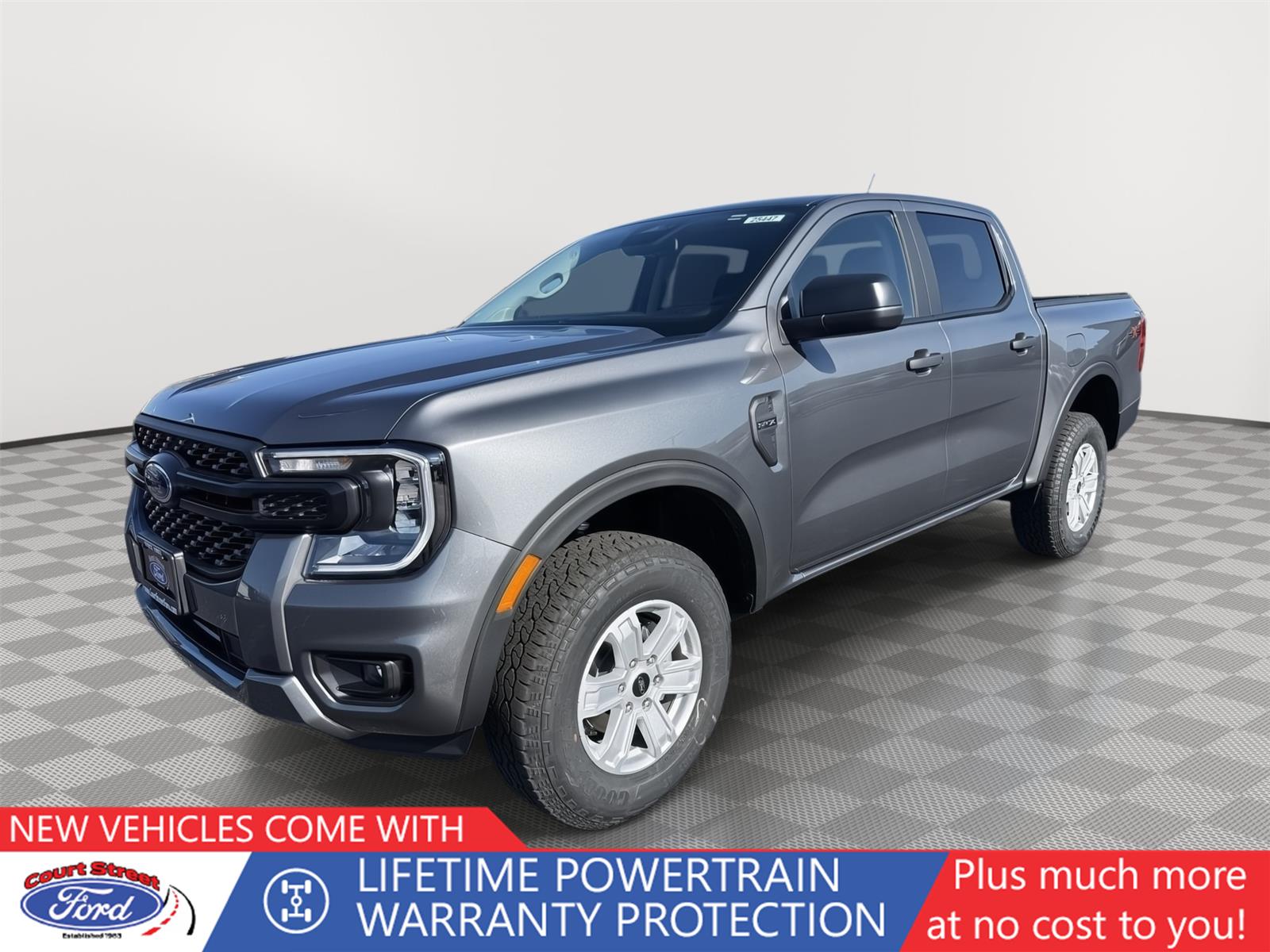 2025 Ford Ranger STX's photo