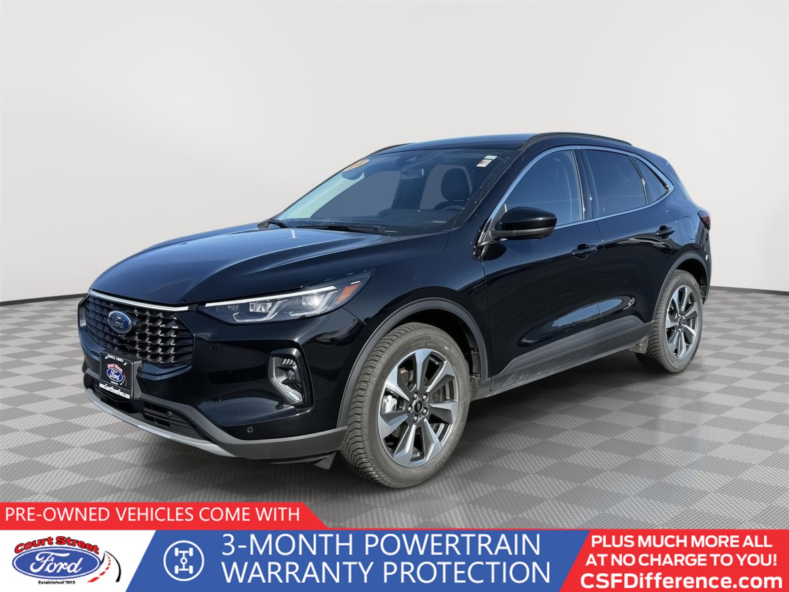 2023 Ford Escape Platinum's photo