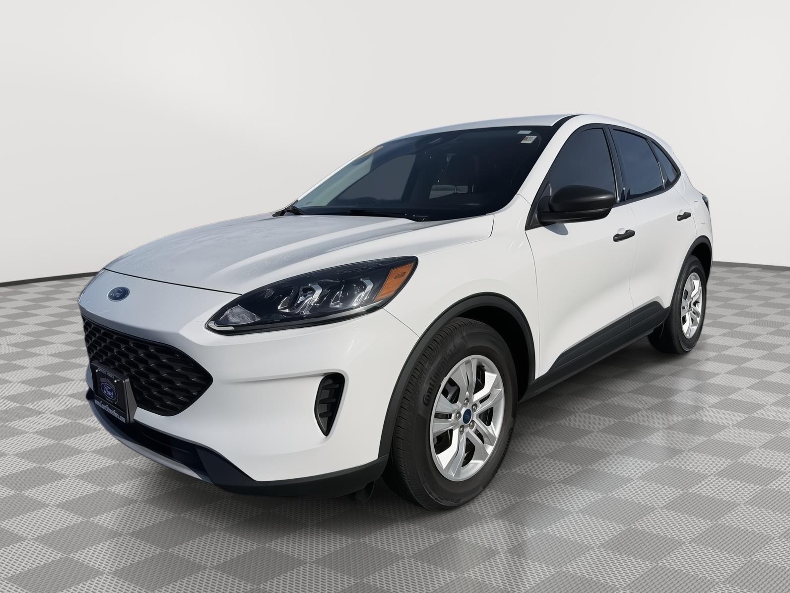 2021 Ford Escape S's photo
