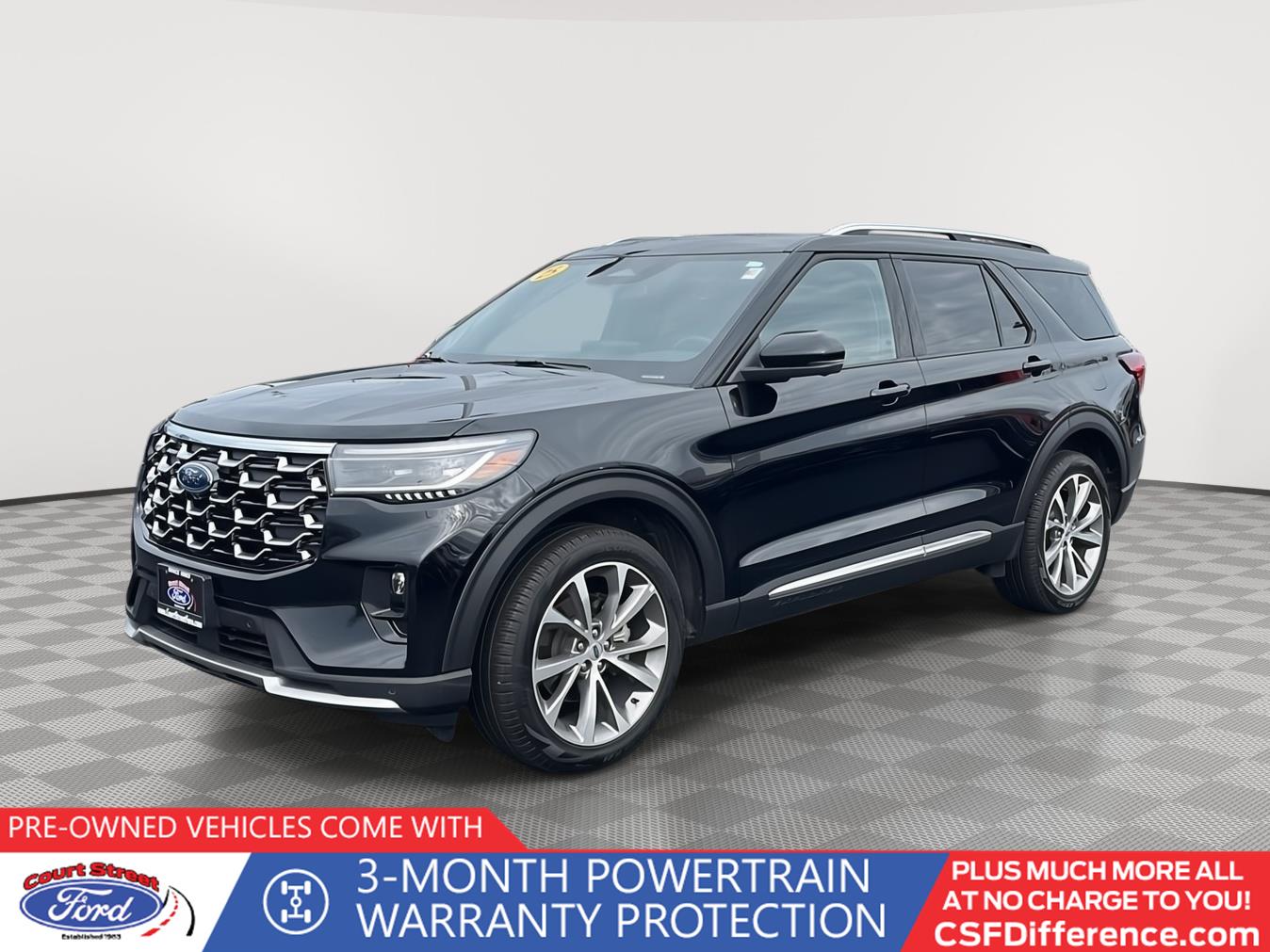 2025 Ford Explorer Platinum's photo