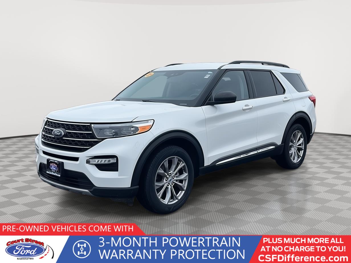 2022 Ford Explorer XLT's photo