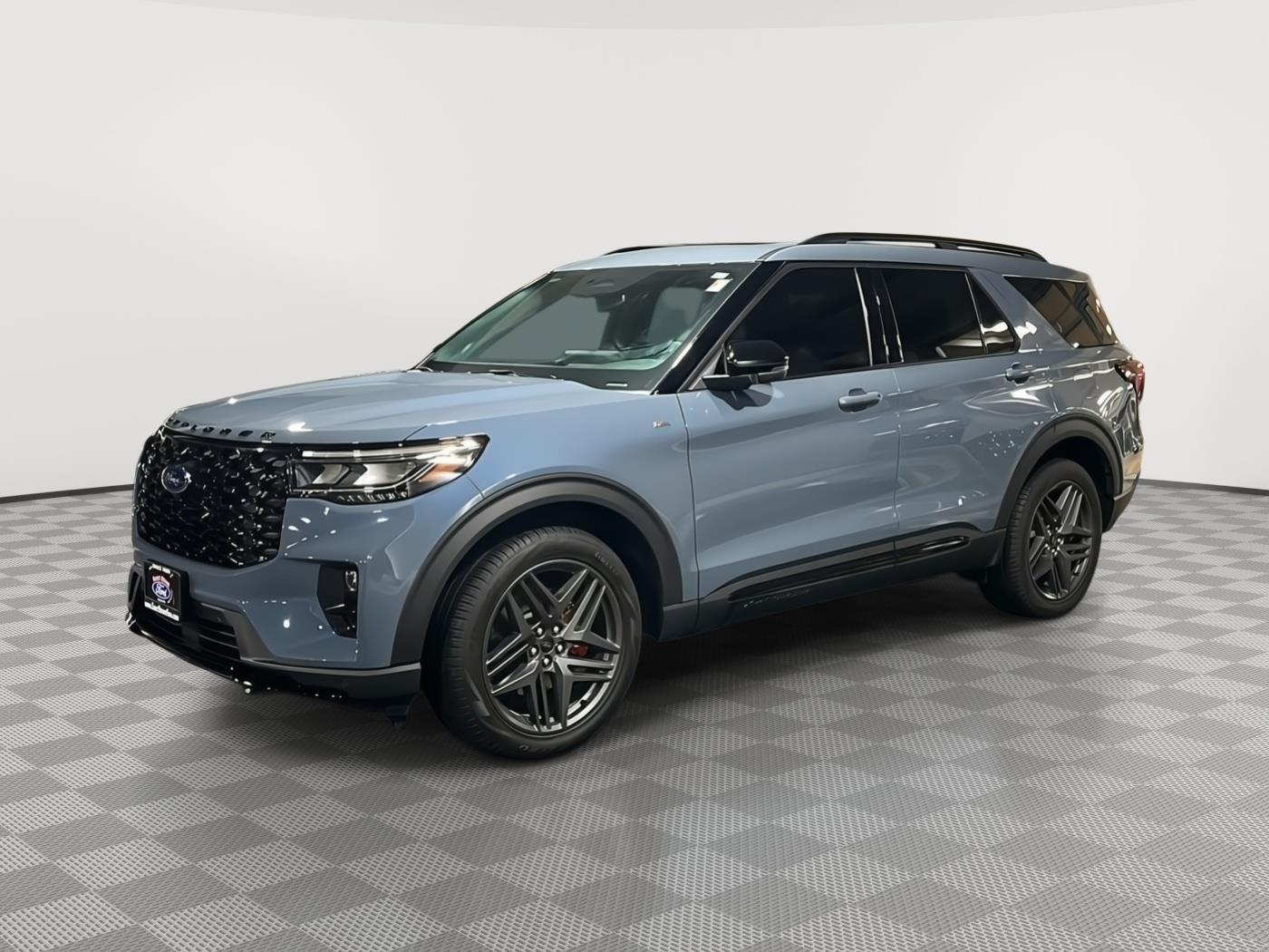 2025 Ford Explorer ST-Line's photo