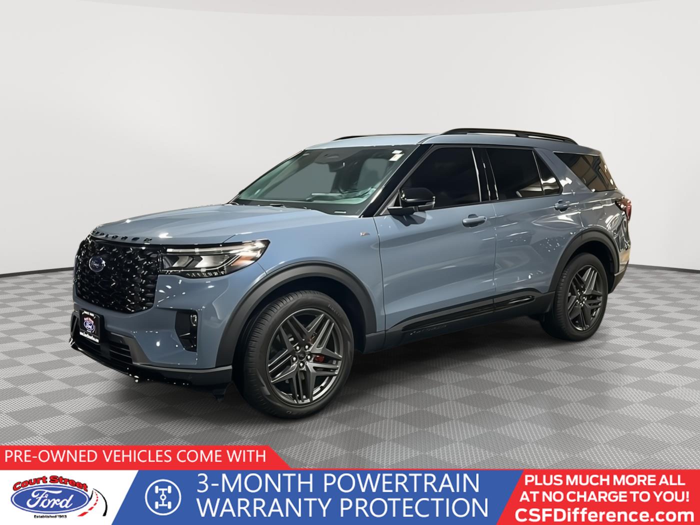 2025 Ford Explorer ST-Line's photo