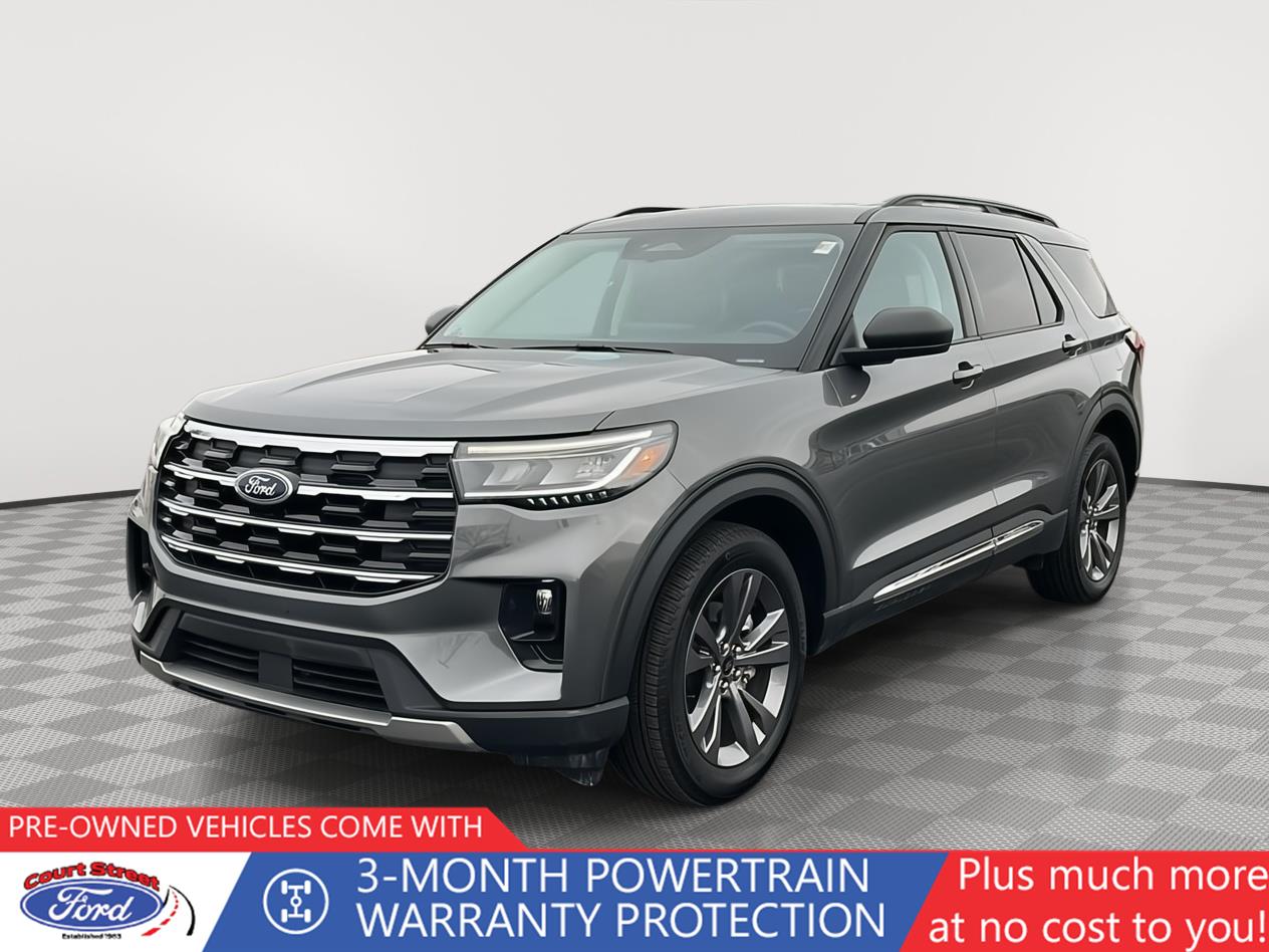 2025 Ford Explorer Active's photo