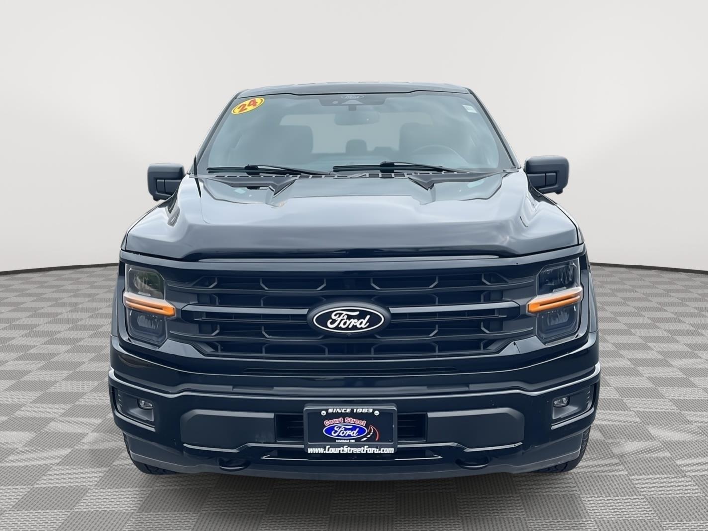 View vehicle photo 2