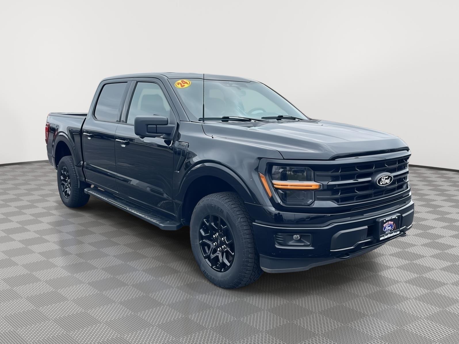 View vehicle photo 3