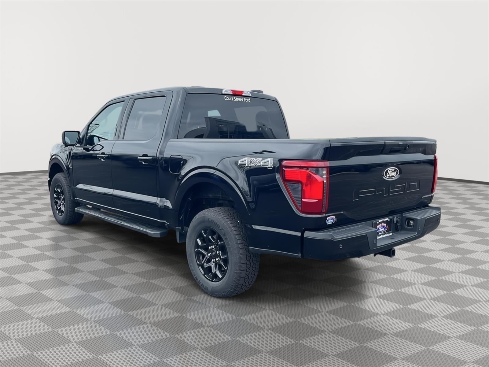 View vehicle photo 7