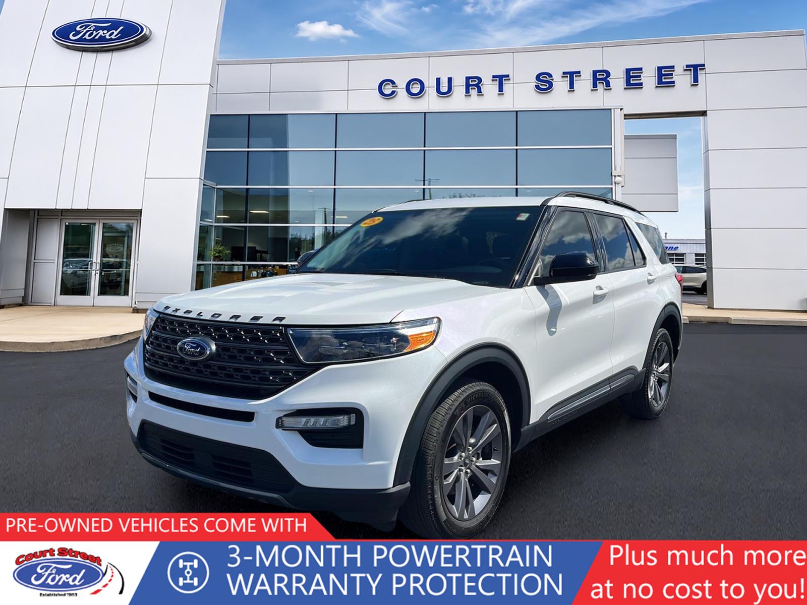 Star White Metallic Tri-Coat 2023 Ford Explorer SUV / Crossover All-Wheel Drive