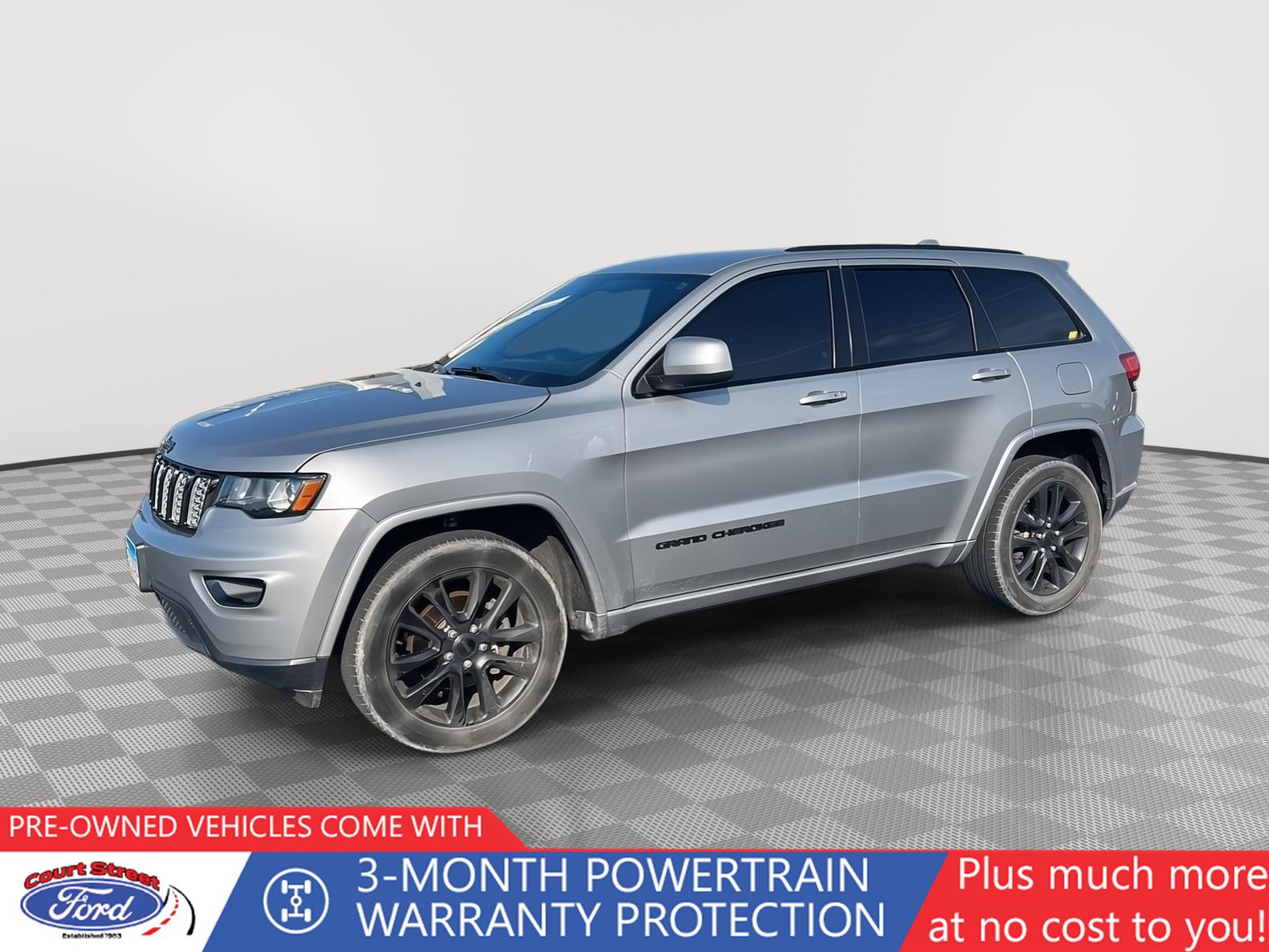 2018 Jeep Grand Cherokee Altitude 4WD's photo