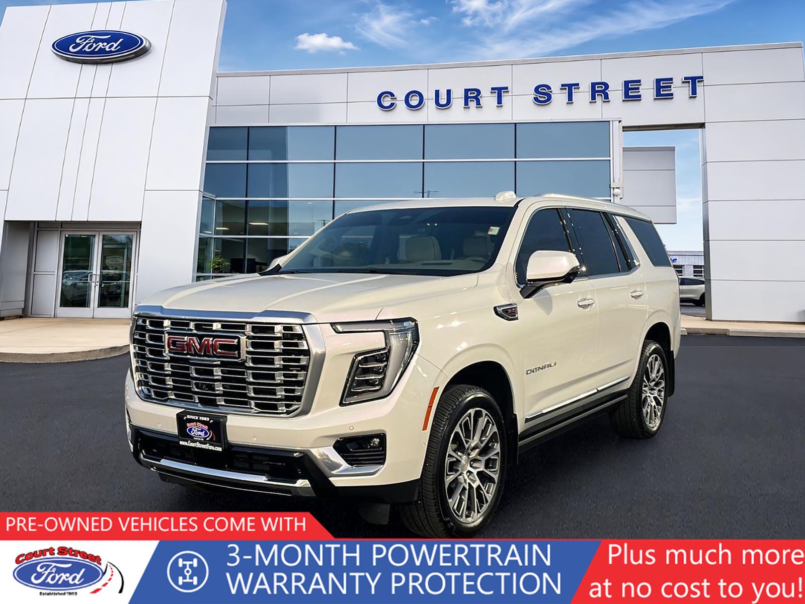 White Frost Tricoat 2025 GMC Yukon SUV / Crossover Four-Wheel Drive Automatic