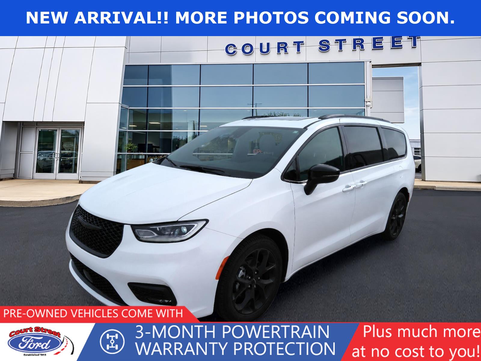Bright White Clearcoat 2025 Chrysler Pacifica Minivan Front-Wheel Drive 9-Speed Automatic