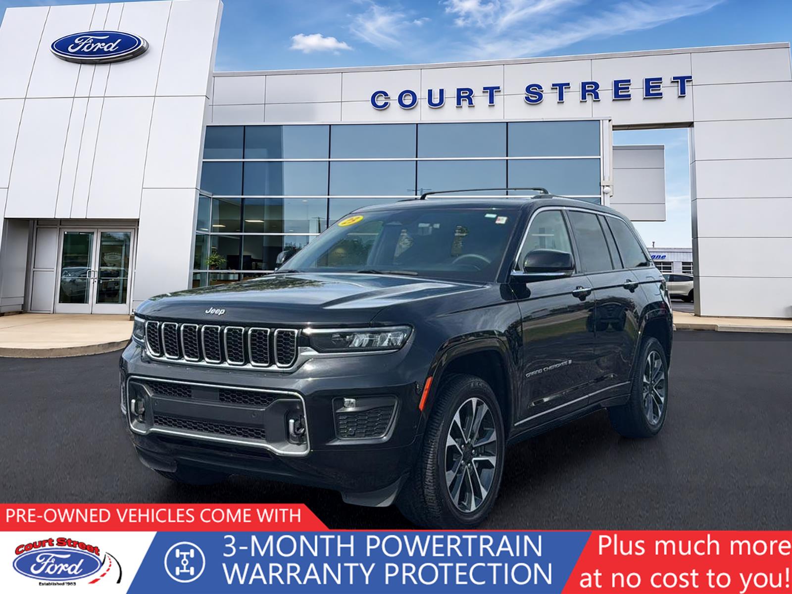 Diamond Black Crystal Pearlcoat 2023 Jeep Grand Cherokee SUV / Crossover Four-Wheel Drive 8-Speed Automatic
