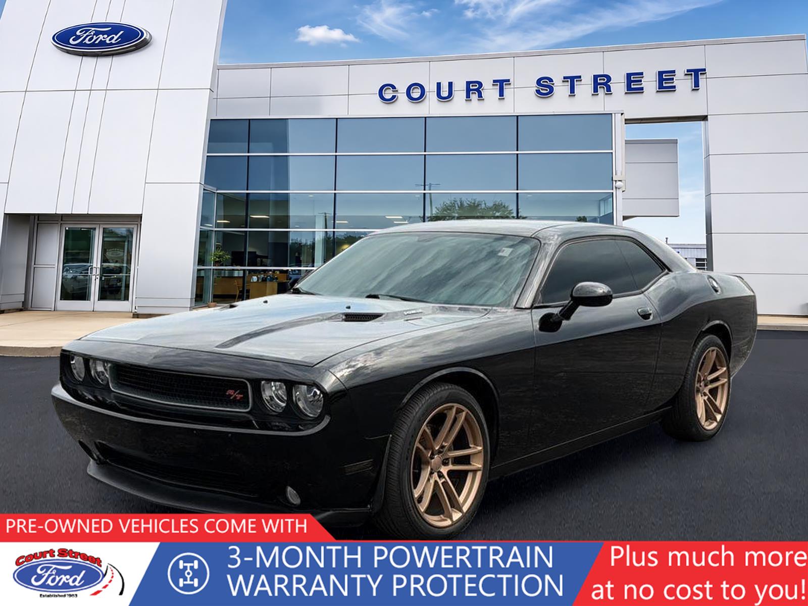 Black Clearcoat 2014 Dodge Challenger Coupe Rear-Wheel Drive 6-Speed Manual