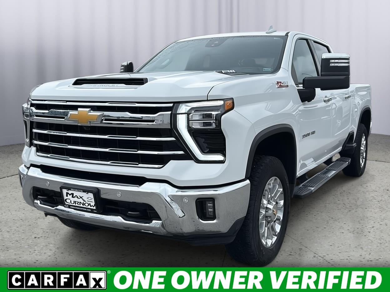 Summit White 2024 Chevrolet Silverado 3500HD Pickup Truck Four-Wheel Drive Automatic