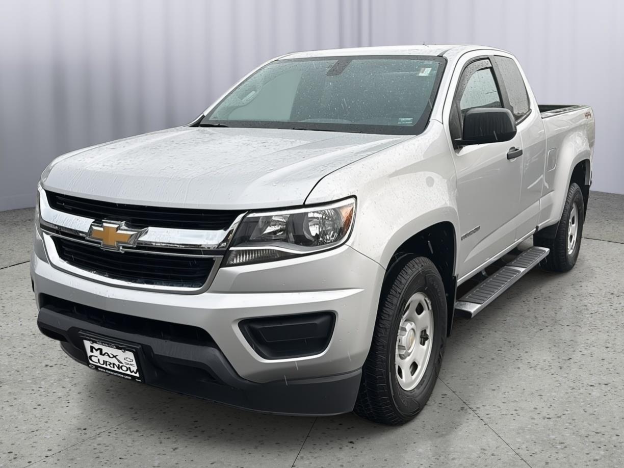 Silver Ice Metallic 2019 Chevrolet Colorado Pickup Truck Four-Wheel Drive 8-Speed Automatic
