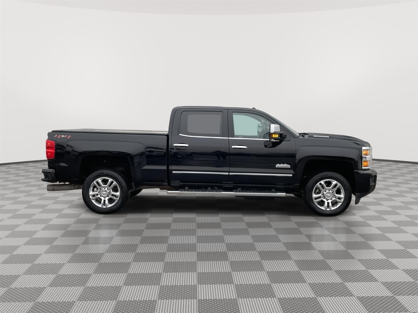 Used 2018 Chevrolet Silverado 2500HD High Country Crew Cab Truck for sale in Lincoln NE