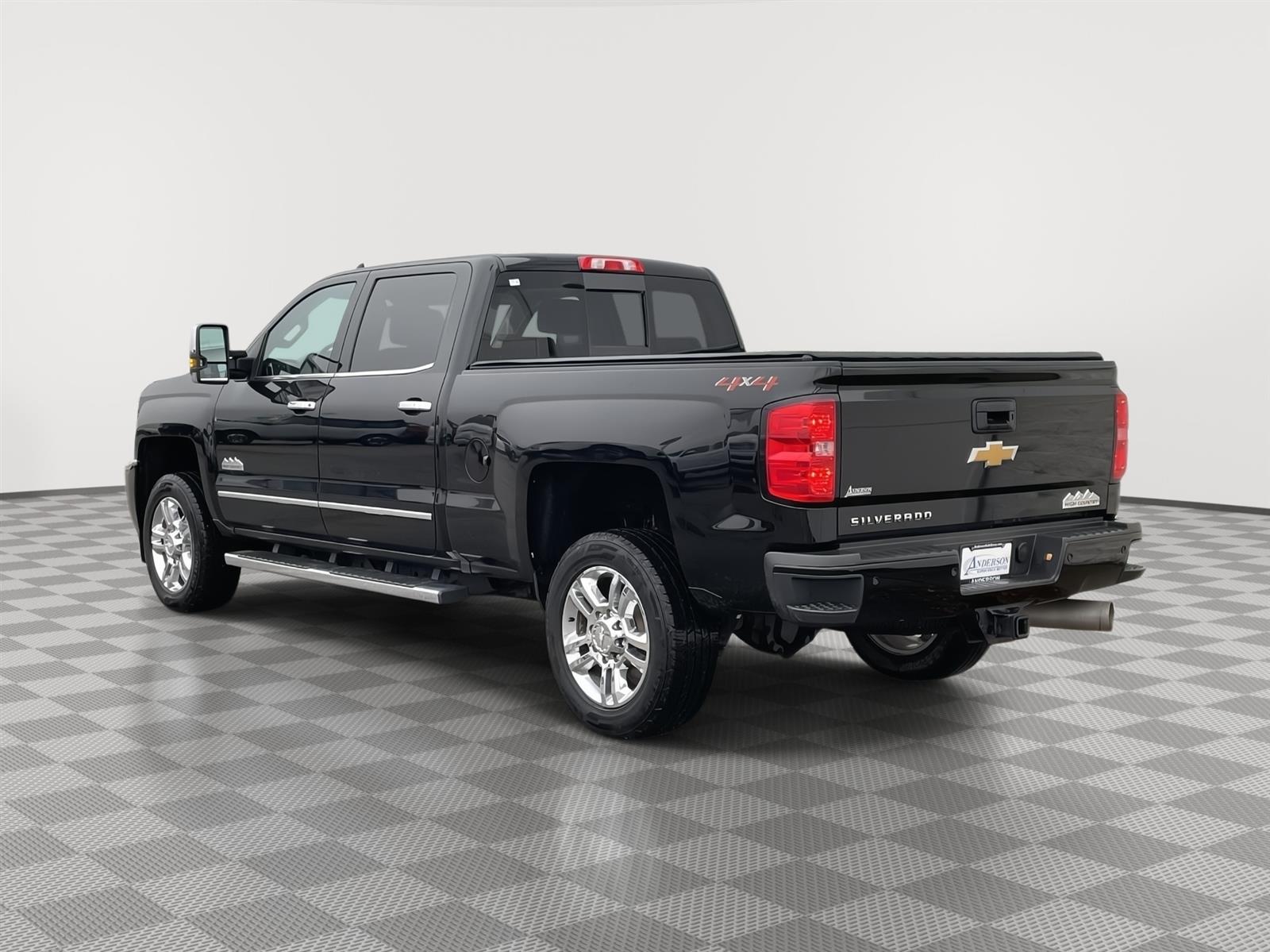 Used 2018 Chevrolet Silverado 2500HD High Country Crew Cab Truck for sale in Lincoln NE