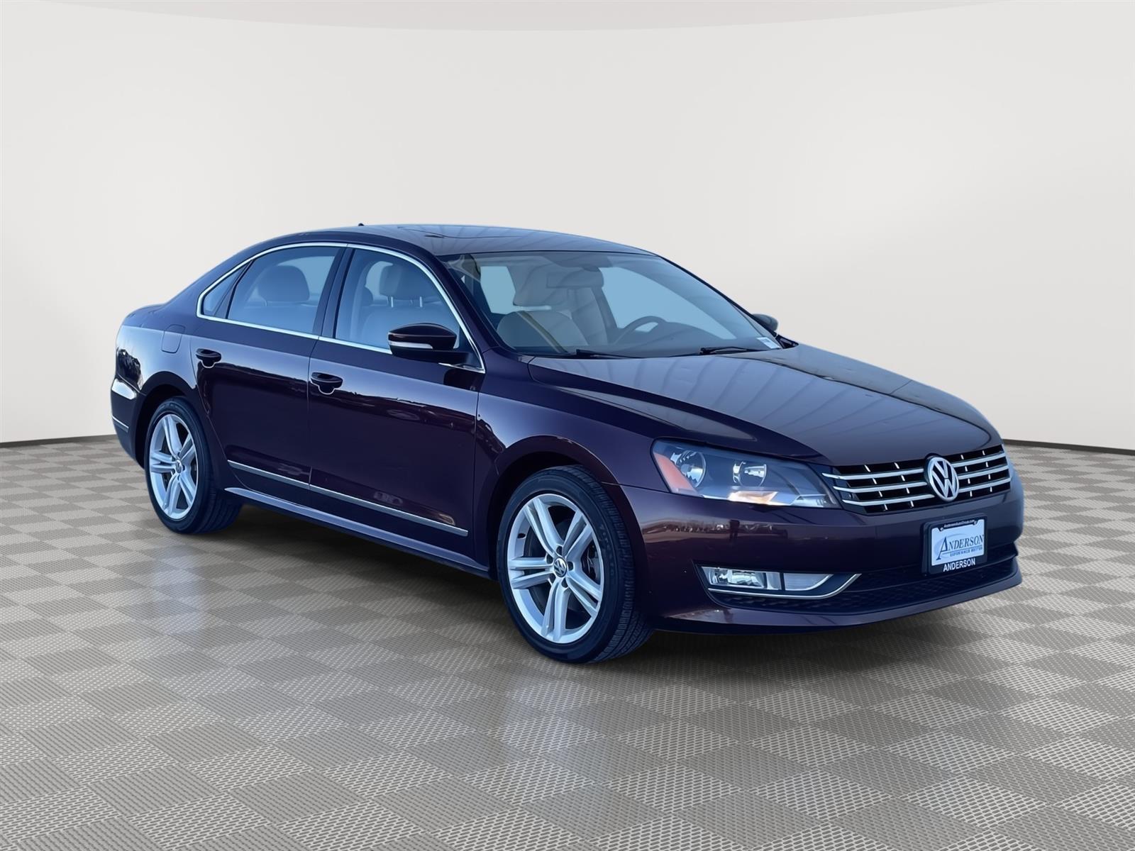 Used 2013 Volkswagen Passat TDI SEL Premium 4 door sdn for sale in Lincoln NE