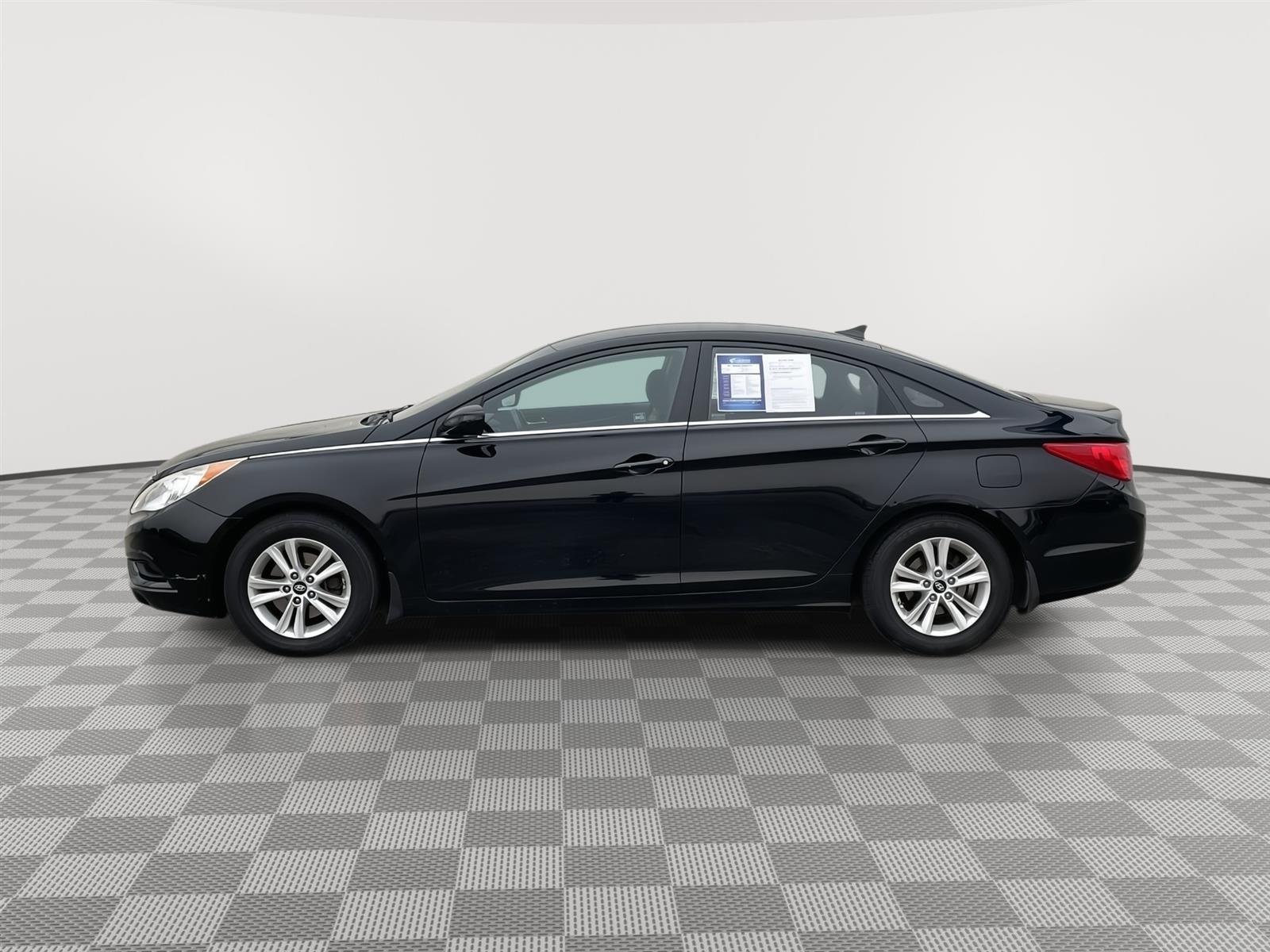 Used 2011 Hyundai Sonata GLS Sedan for sale in Lincoln NE