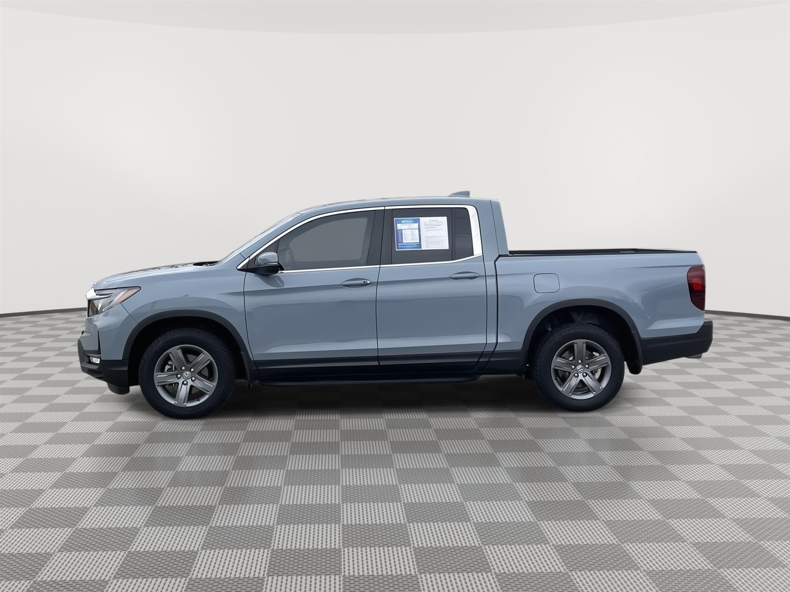 Used 2023 Honda Ridgeline RTL with VIN 5FPYK3F53PB008159 for sale in Kansas City