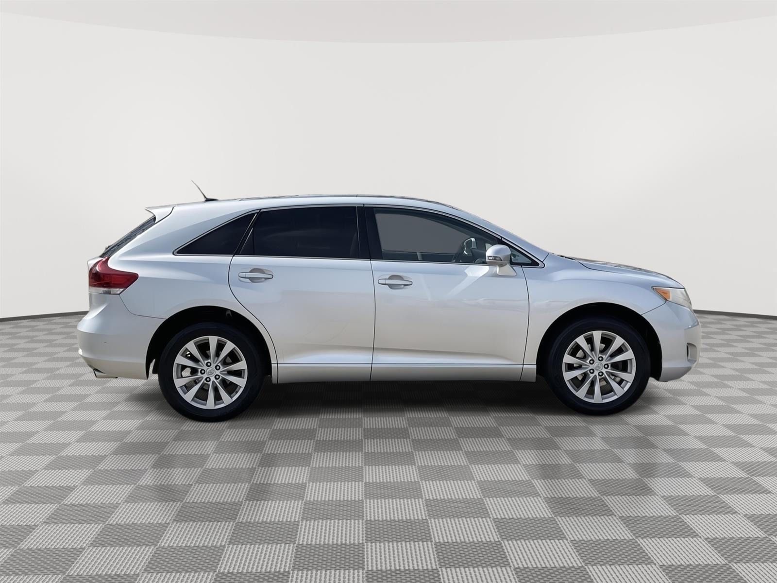 Used 2013 Toyota Venza LE wagon for sale in Lincoln NE