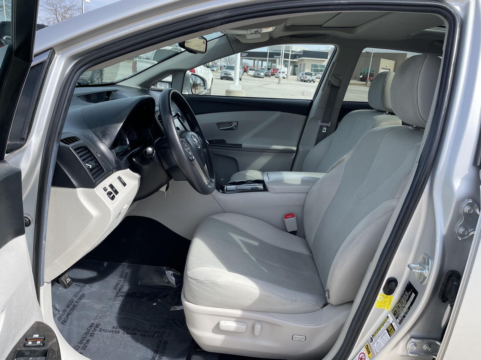 Used 2013 Toyota Venza LE wagon for sale in Lincoln NE