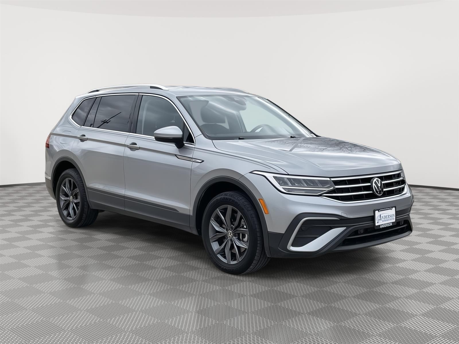 Used 2023 Volkswagen Tiguan SE 4motion for sale in Lincoln NE