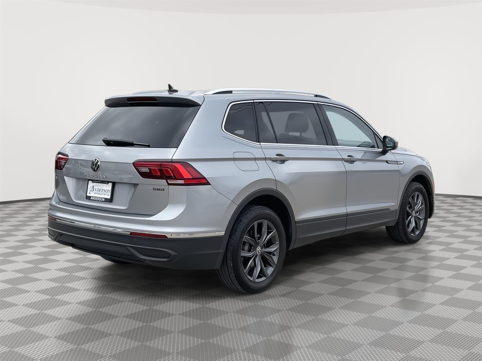 Used 2023 Volkswagen Tiguan SE 4motion for sale in Lincoln NE