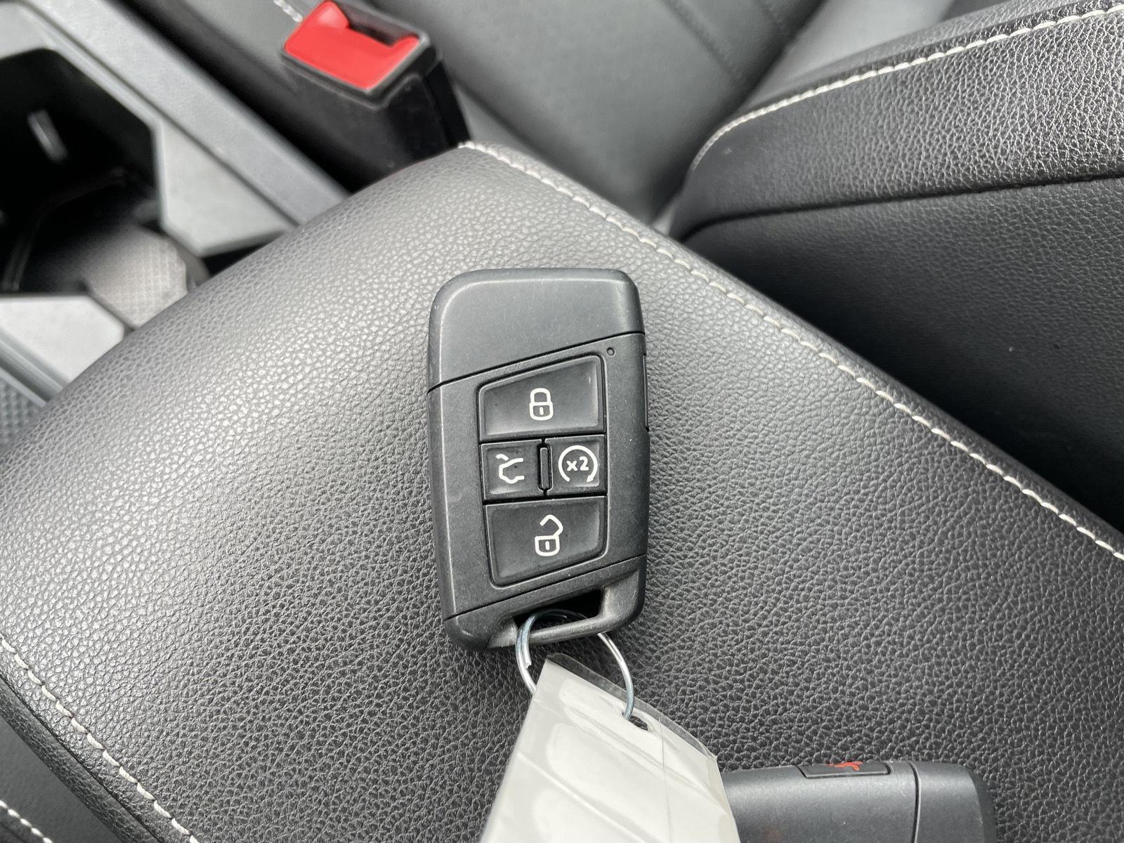 Used 2023 Volkswagen Tiguan SE 4motion for sale in Lincoln NE