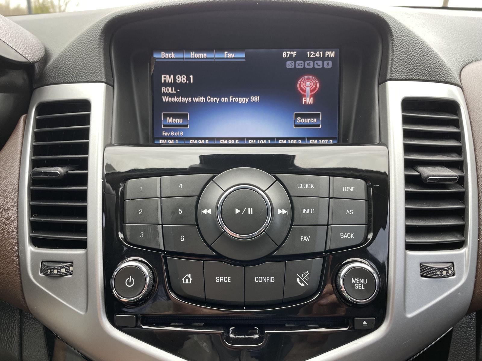 Used 2015 Chevrolet Cruze LT Sedan for sale in Lincoln NE