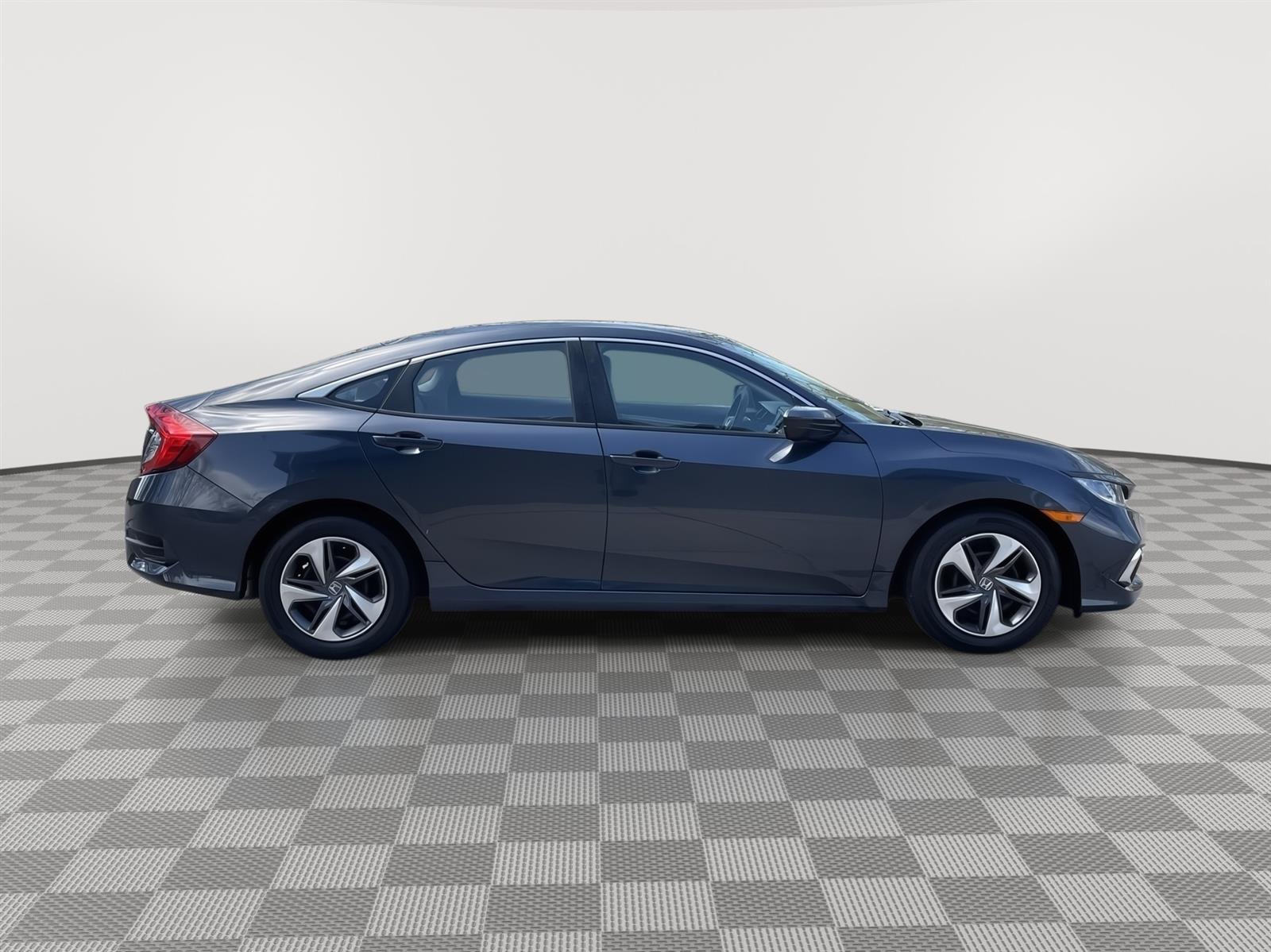 Used 2019 Honda Civic Sedan LX Sedan for sale in Lincoln NE