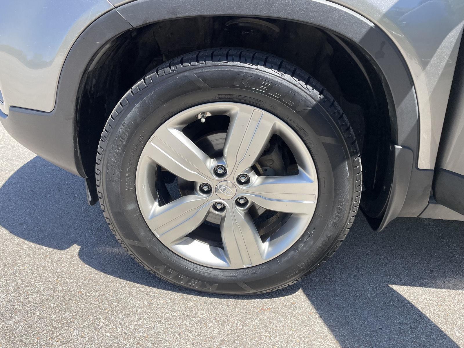 Used 2013 Kia Sorento EX SUV for sale in Lincoln NE