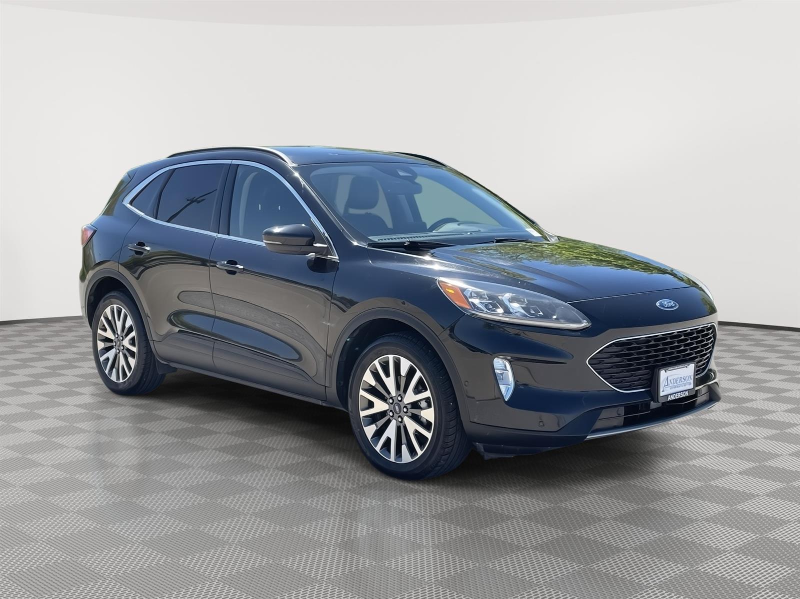 Used 2020 Ford Escape Titanium SUV for sale in Lincoln NE