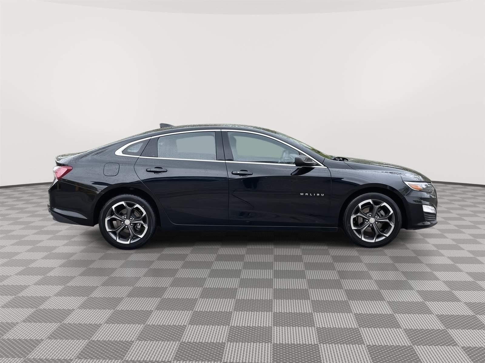 Used 2022 Chevrolet Malibu LT Sedan for sale in Lincoln NE