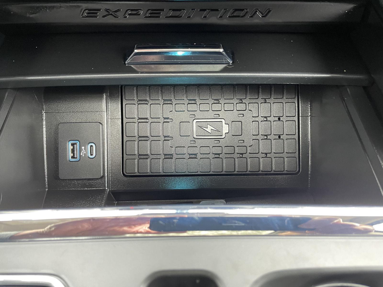 Used 2022 Ford Expedition XLT SUV for sale in Lincoln NE