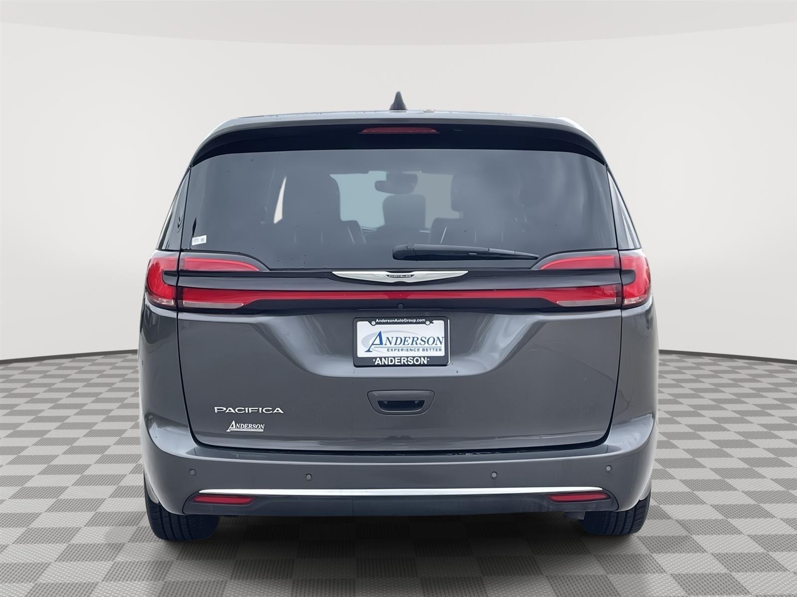 Used 2023 Chrysler Pacifica Touring L Minivans for sale in Lincoln NE