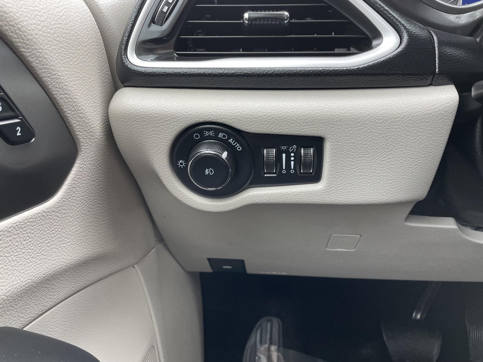 Used 2023 Chrysler Pacifica Touring L Minivans for sale in Lincoln NE