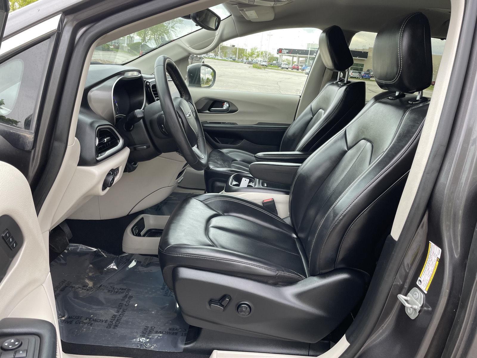 Used 2023 Chrysler Pacifica Touring L Minivans for sale in Lincoln NE