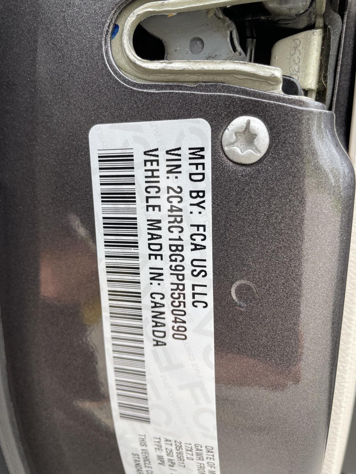 Used 2023 Chrysler Pacifica Touring L Minivans for sale in Lincoln NE