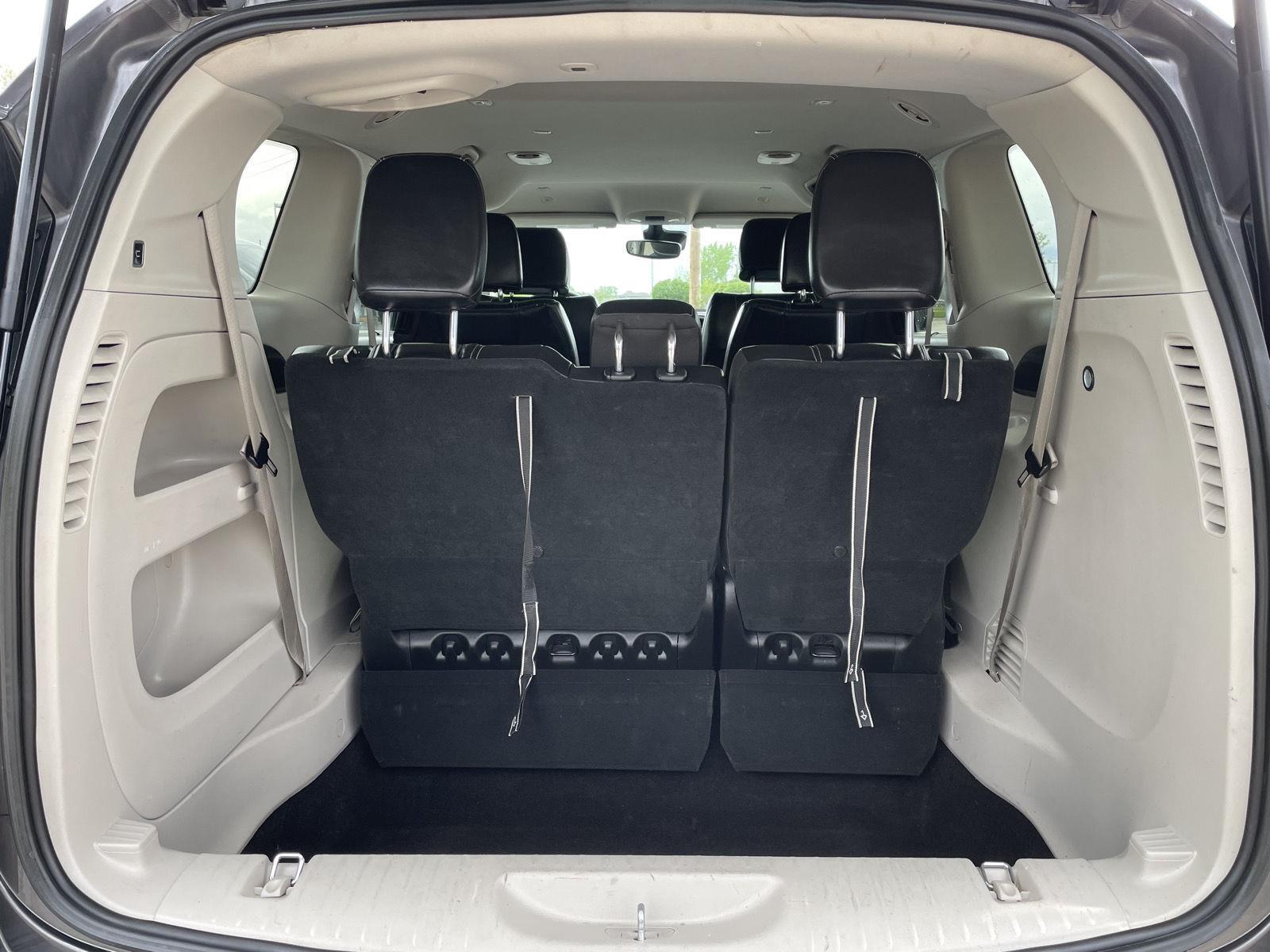 Used 2023 Chrysler Pacifica Touring L Minivans for sale in Lincoln NE