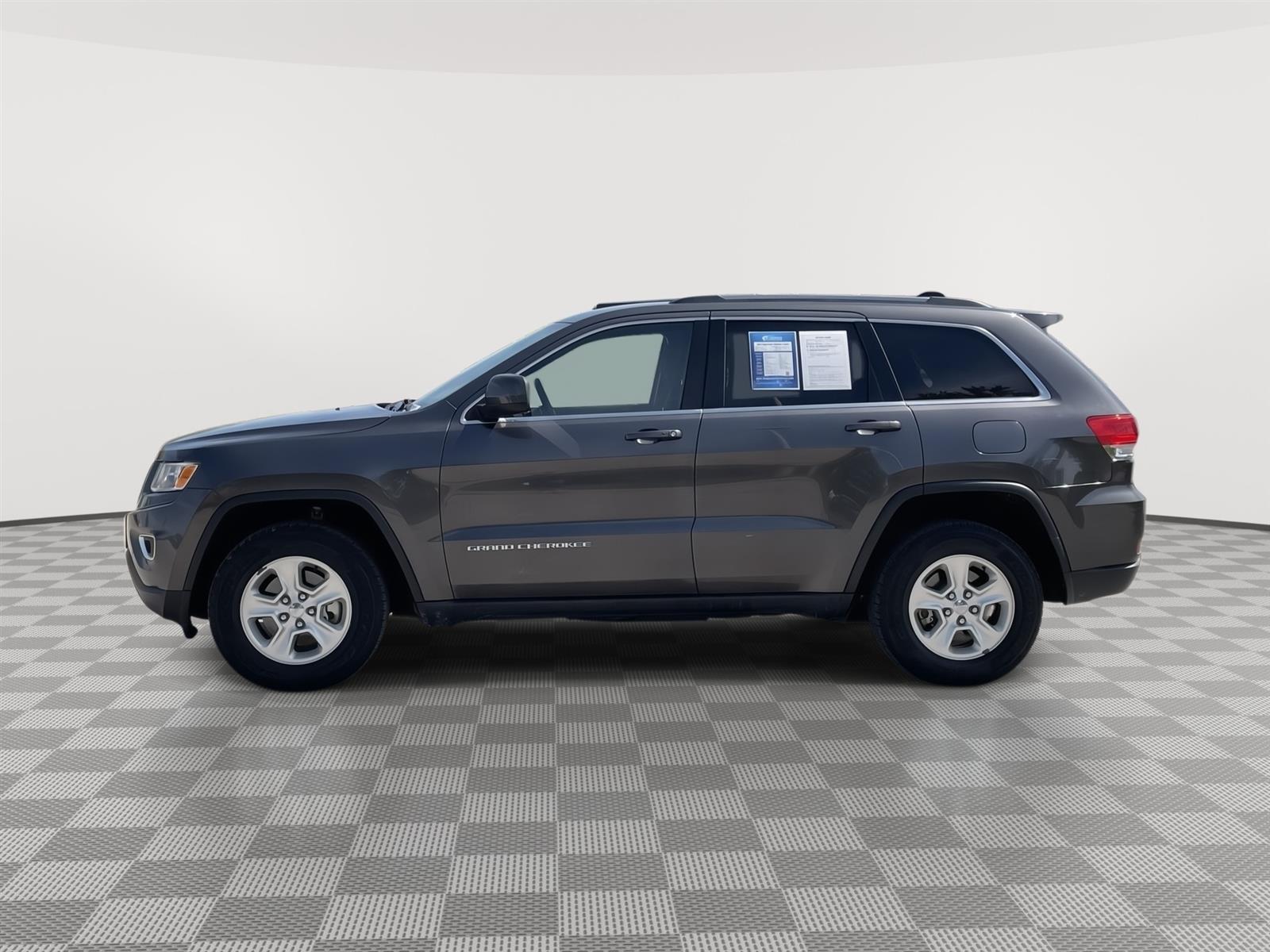 Used 2016 Jeep Grand Cherokee Laredo SUV for sale in Lincoln NE