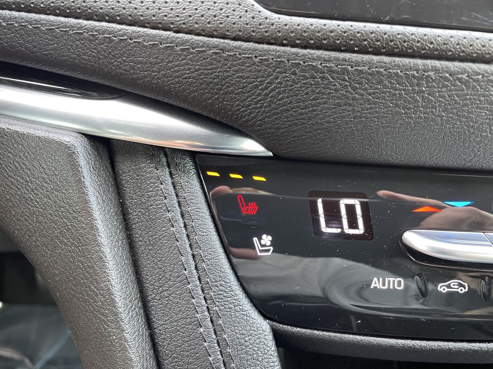 Used 2021 Cadillac XT5 FWD Premium Luxury SUV for sale in Lincoln NE